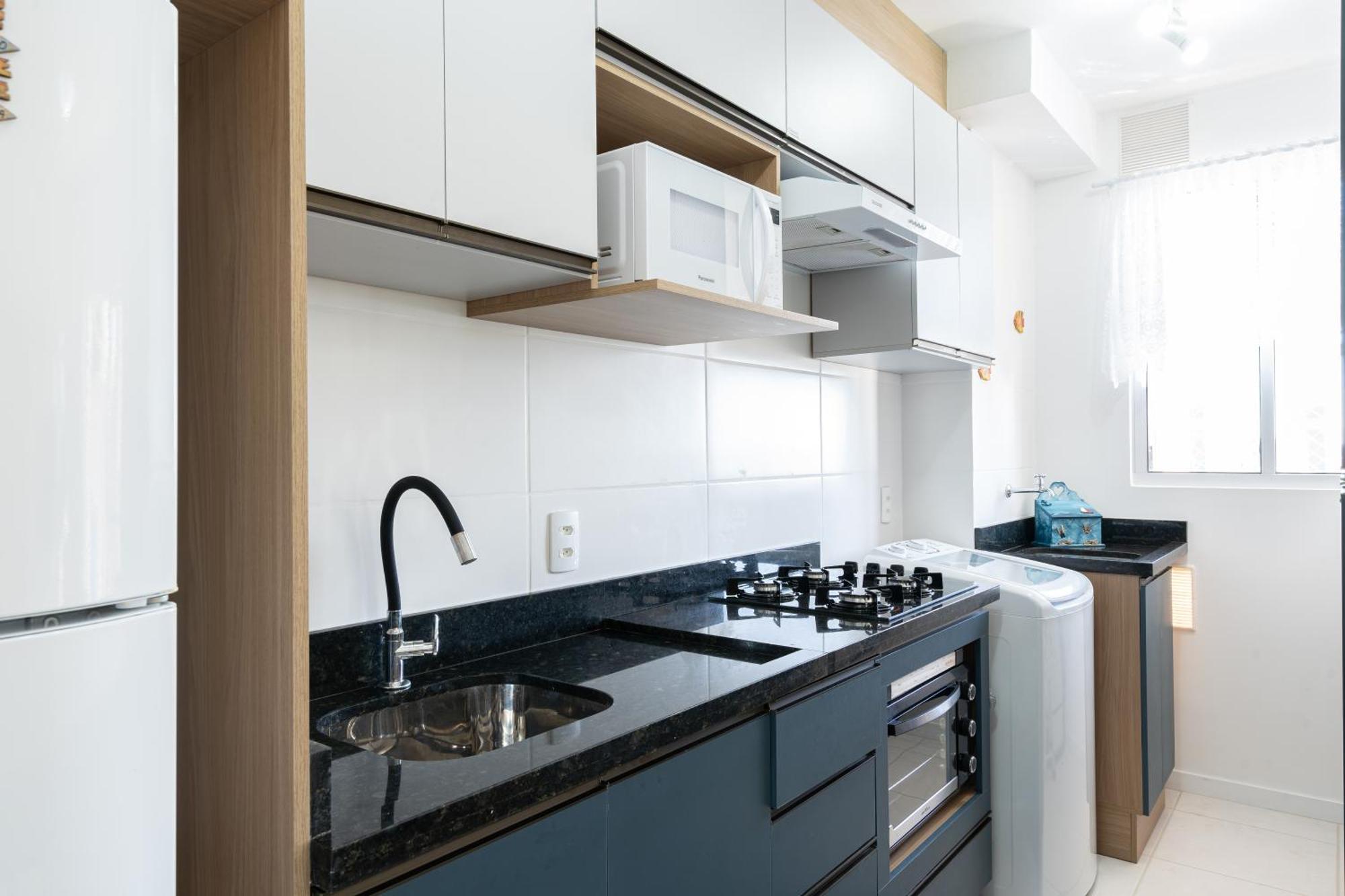 Em Bal 150 M Da Com Sacada, Wi-fi, Piscina, Portaria 24h, Playground E Vaga De Garagem Apartamento Piçarras