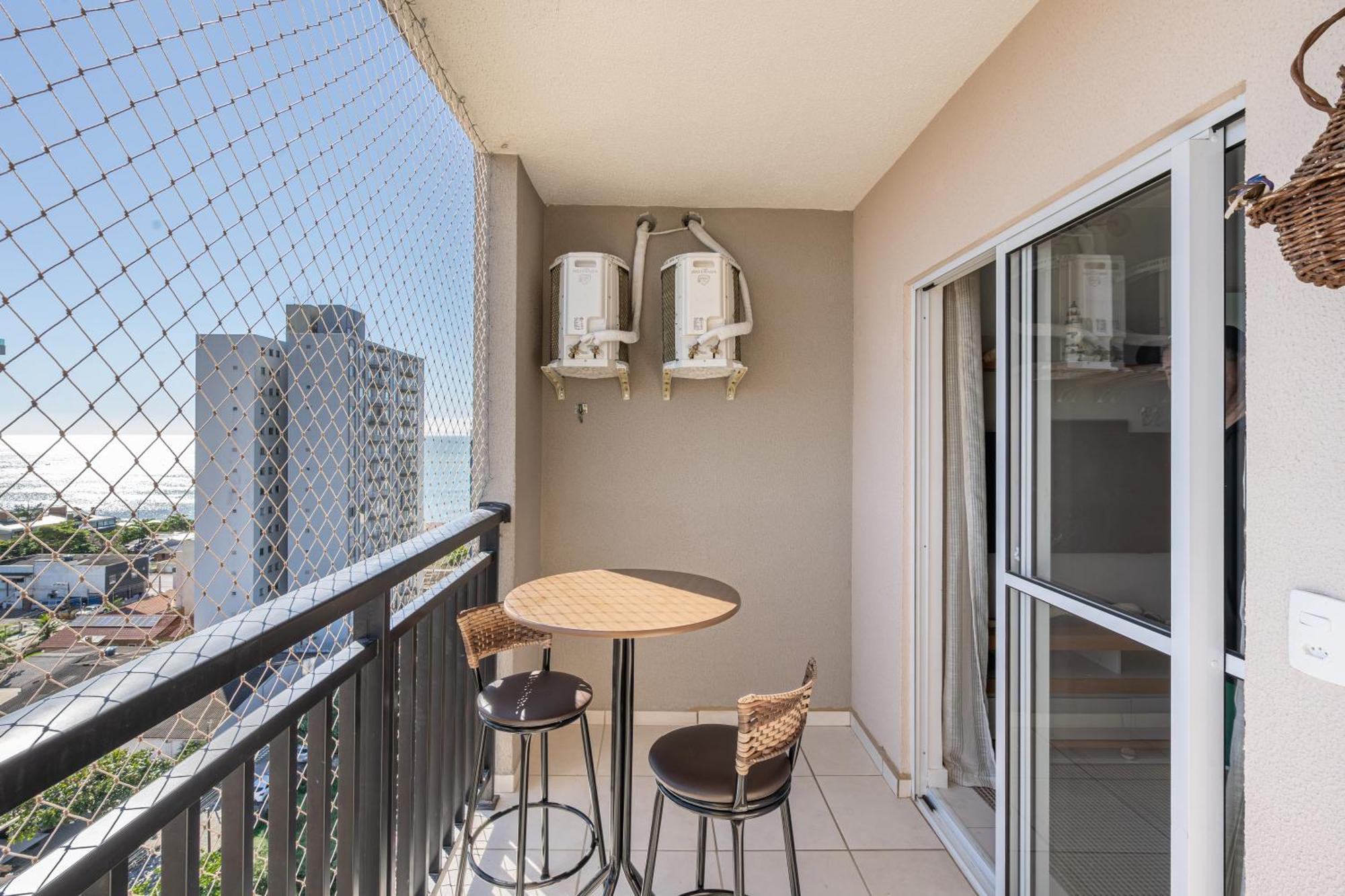 Apartamento Em Bal 150 M Da Com Sacada, Wi-fi, Piscina, Portaria 24h, Playground E Vaga De Garagem *