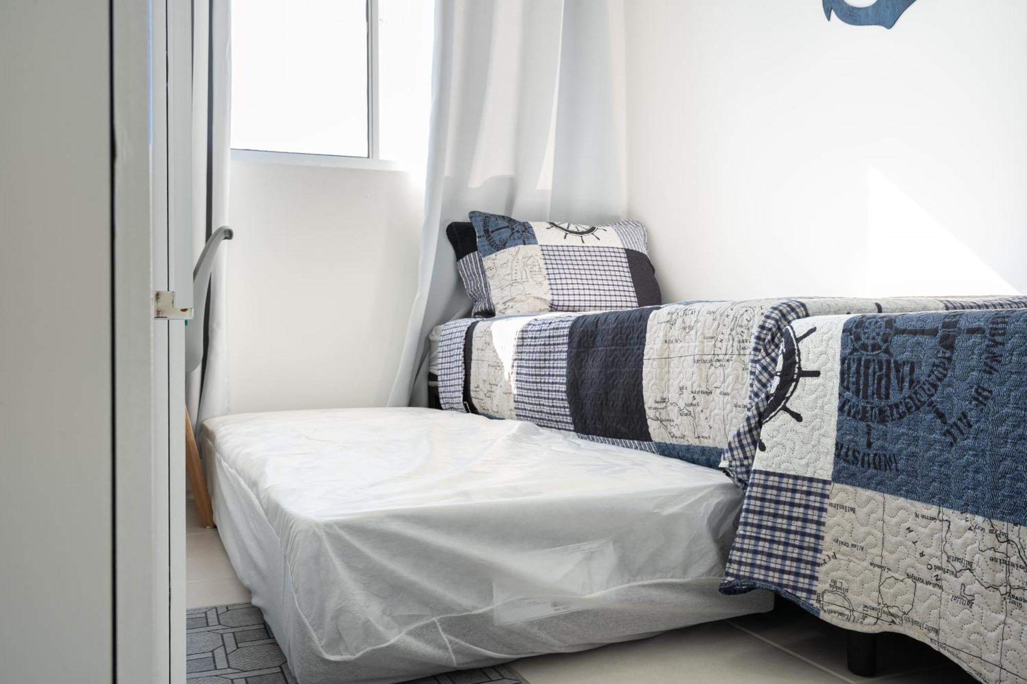 Apartamento Em Bal 150 M Da Com Sacada, Wi-fi, Piscina, Portaria 24h, Playground E Vaga De Garagem Piçarras