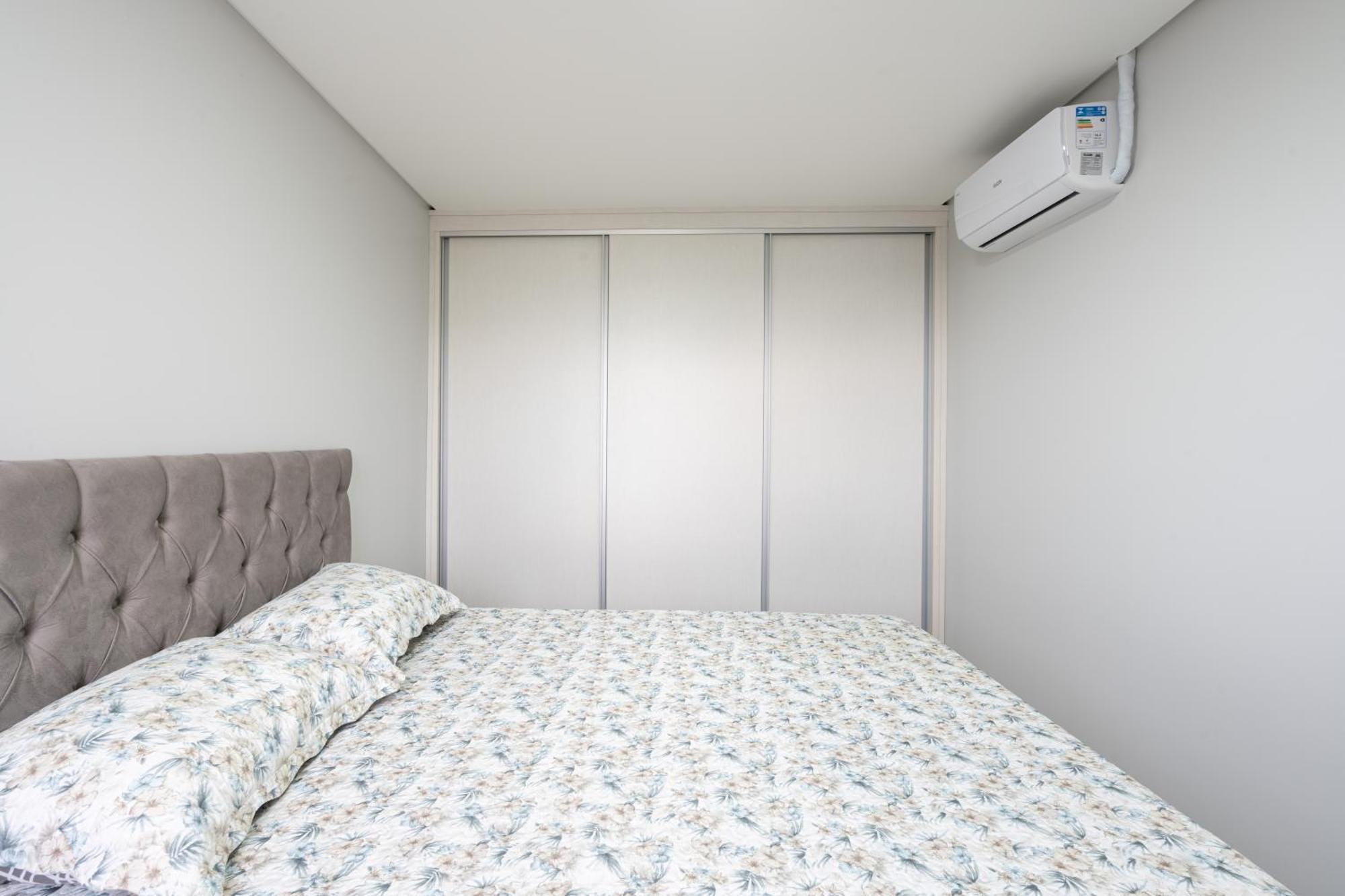Em Bal 150 M Da Com Sacada, Wi-fi, Piscina, Portaria 24h, Playground E Vaga De Garagem Apartamento