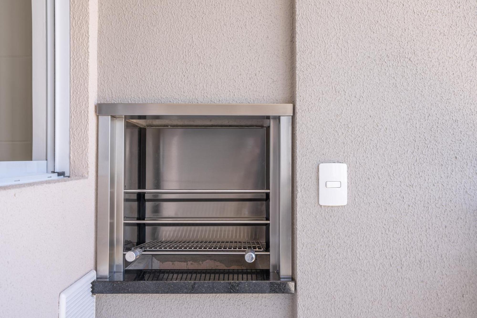 Em Bal 150 M Da Com Sacada, Wi-fi, Piscina, Portaria 24h, Playground E Vaga De Garagem Piçarras