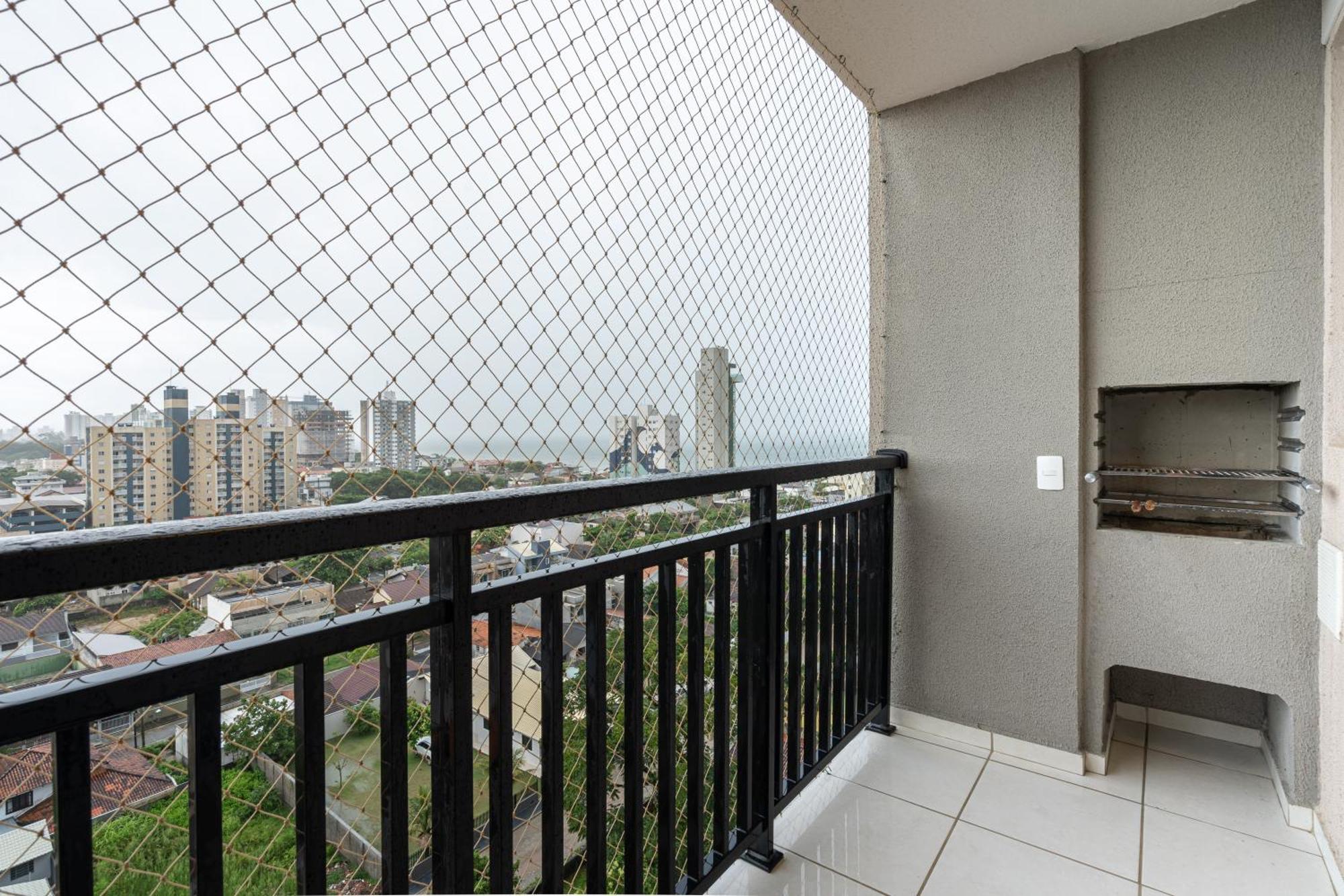 Em Bal 150 M Da Com Sacada, Wi-fi, Piscina, Portaria 24h, Playground E Vaga De Garagem