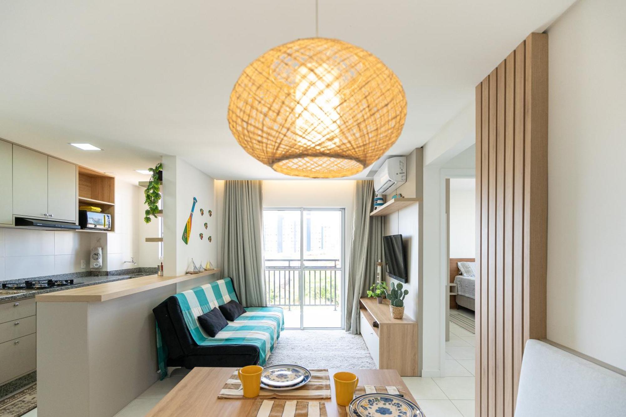 Apartment Piçarras: Beachfront Comfort With Pool And 24/7 Security