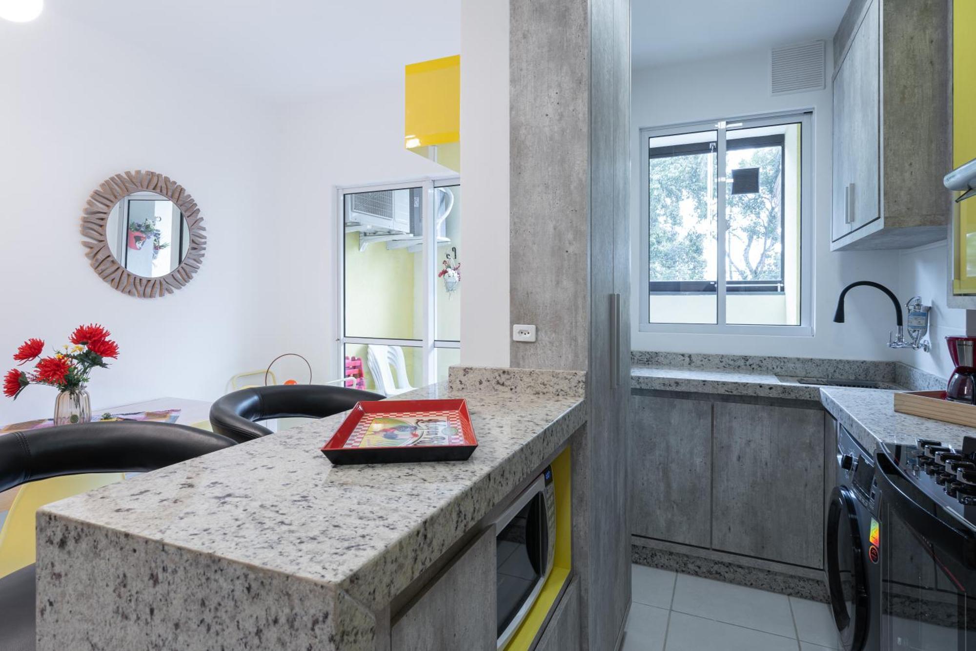 Piçarras: Beachfront Comfort With Pool And 24/7 Security Apartment