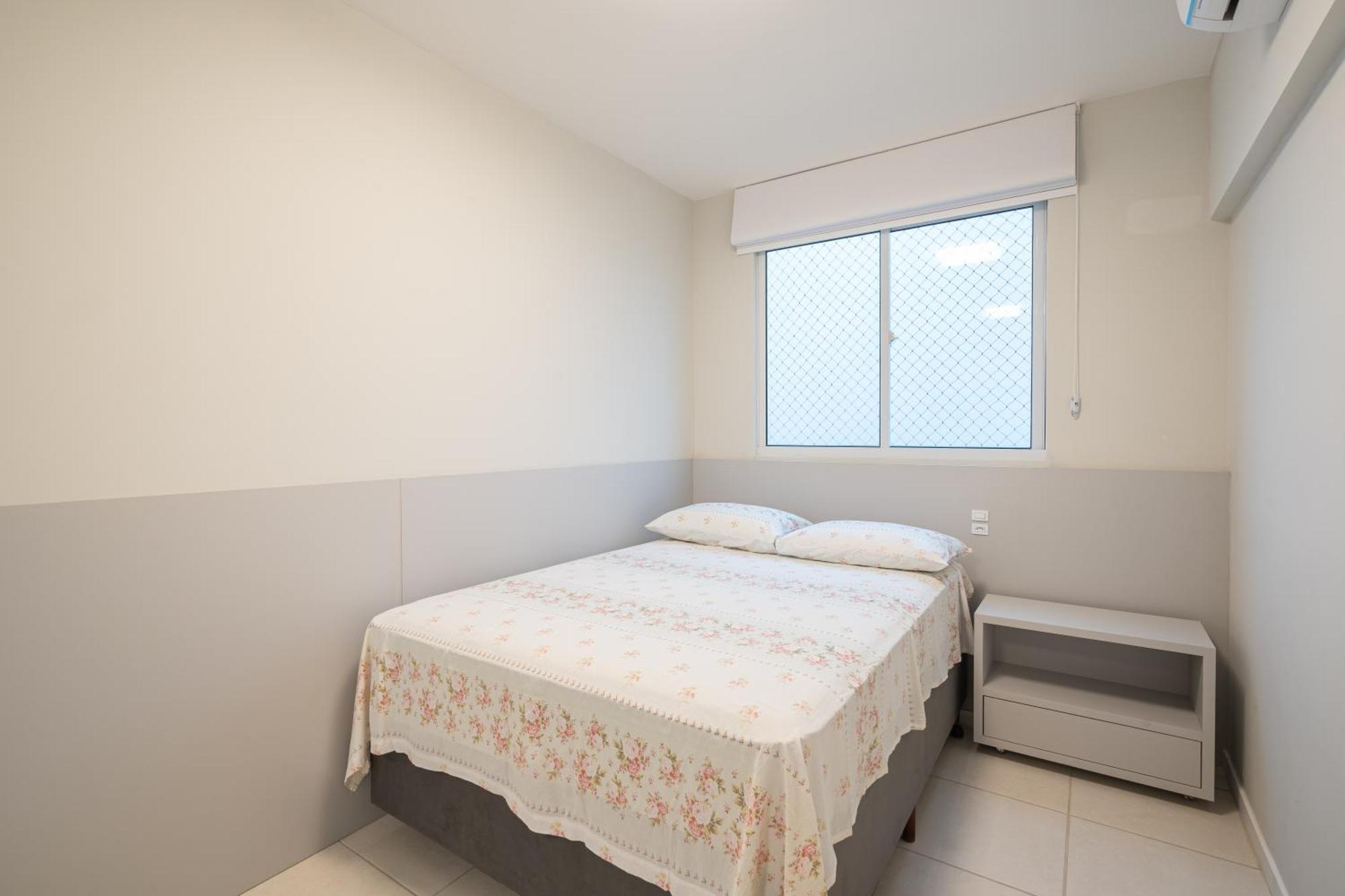 Piçarras: Beachfront Comfort With Pool And 24/7 Security Apartment *