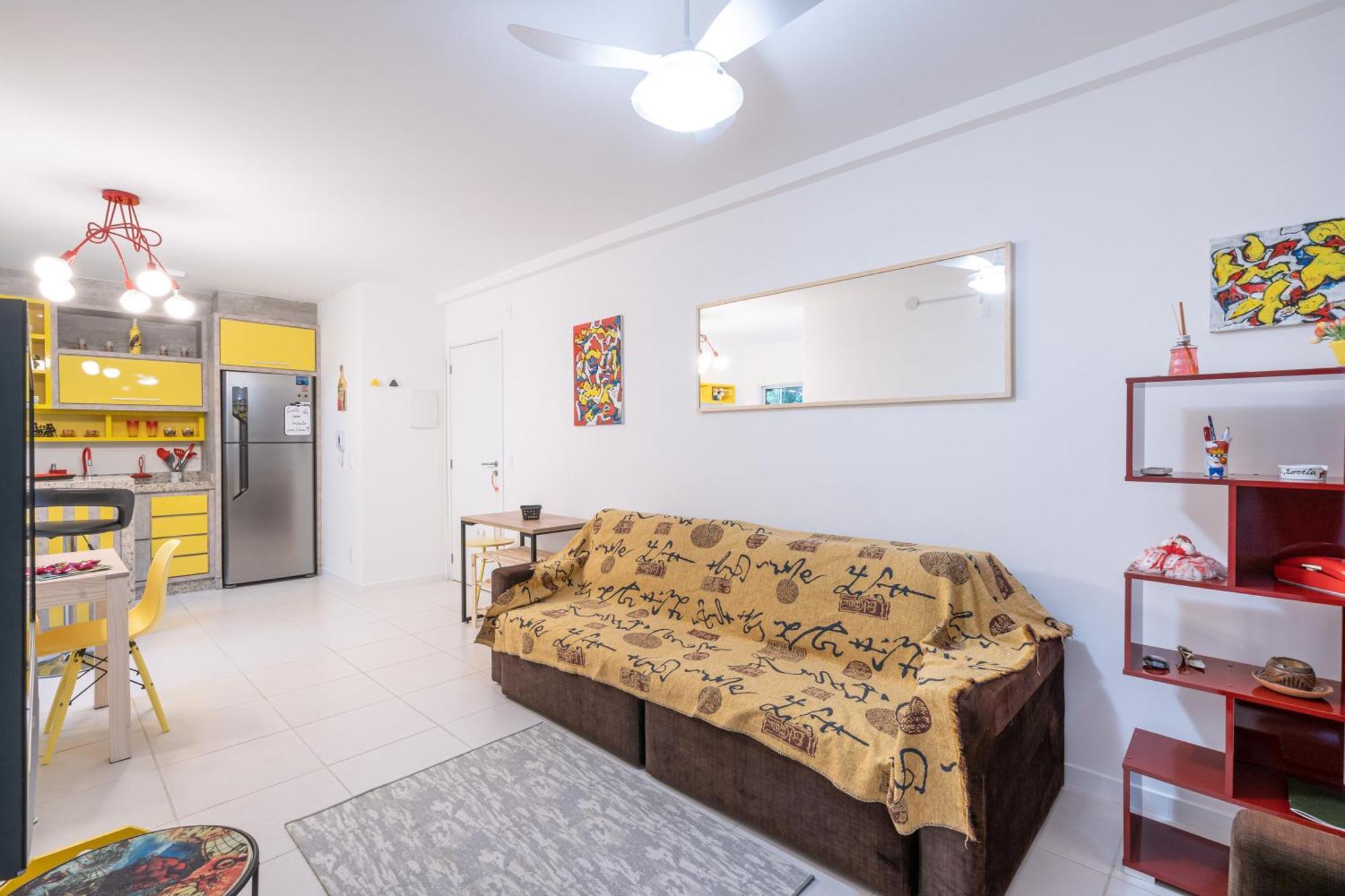 Piçarras: Beachfront Comfort With Pool And 24/7 Security Picarras