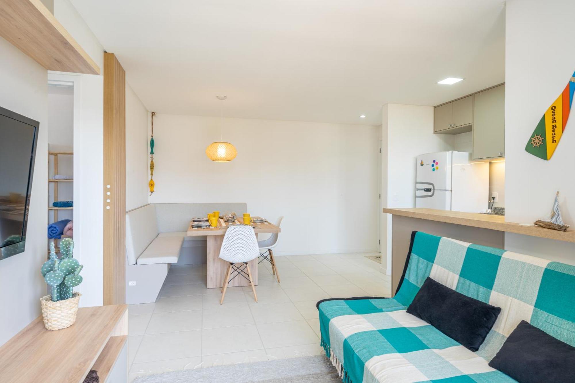 Piçarras: Beachfront Comfort With Pool And 24/7 Security Apartment *